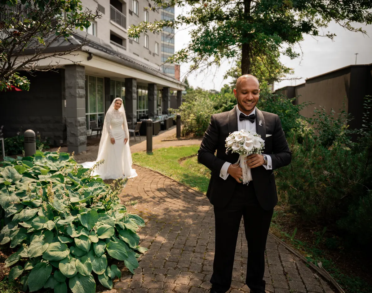 Yara & Karim wedding moment photographed by SA Production Media