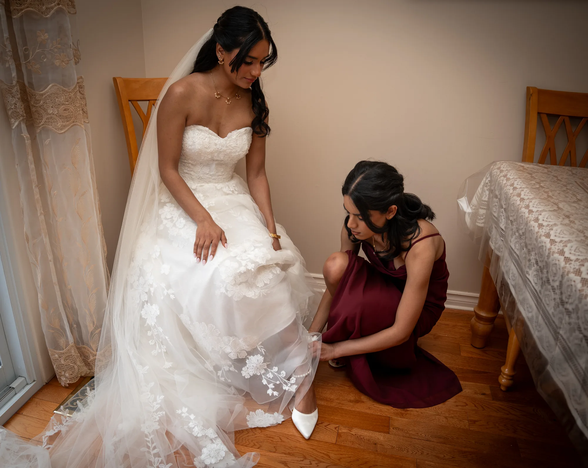 Zenaida bridal preparation photographed by SA Production Media